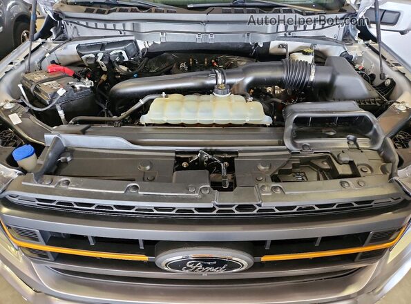 1FTEW1E88NFB30976 2022 FORD F150 Silver Rear interior view