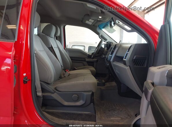 1FTEW1E89HKD98544 2017 FORD F150 Red Вид салону спереду