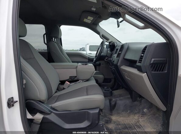 1FTEW1EB0KFA22374 2019 FORD F150 White Front interior view