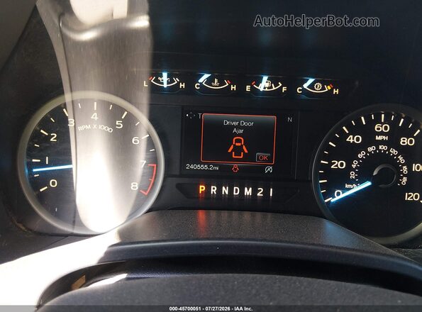 1FTEW1EB2JKC96813 2018 FORD F150 White Vista de los asientos traseros