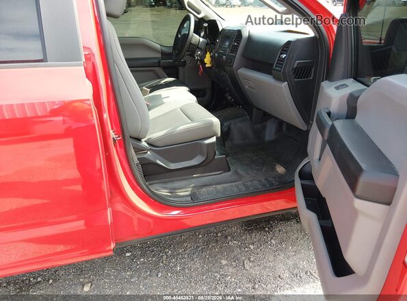 1FTEW1EB6JKE97565 2018 FORD F150 Красный Вид салона спереди