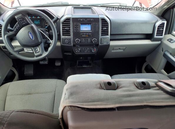 1FTEW1EB9JFB87712 2018 FORD F150 Красный Вид панели приборов