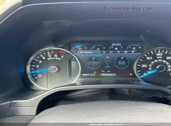 1FTEW1EF0HFA91903 2017 FORD F150 Бежевый Вид задних сидений
