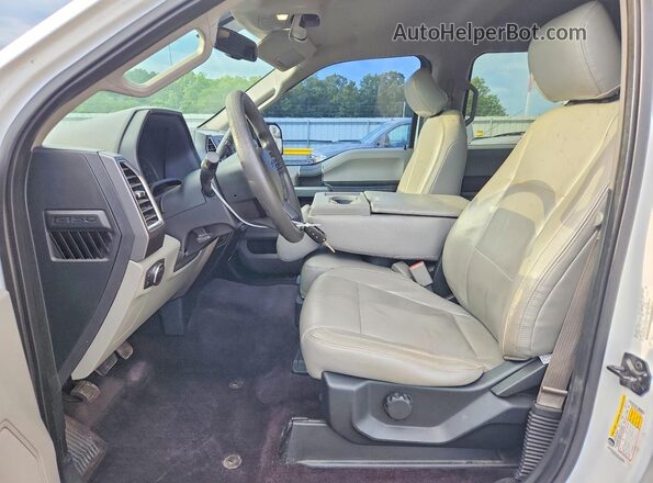 1FTEW1EF2GFC31254 2016 FORD F150 Белый Вид салона спереди