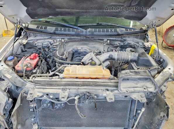 1FTEW1EF7GFD49249 2016 FORD F150 Silver Widok wnętrza z tyłu