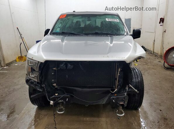 1FTEW1EF7GFD49249 2016 FORD F150 Silver Widok z przodu