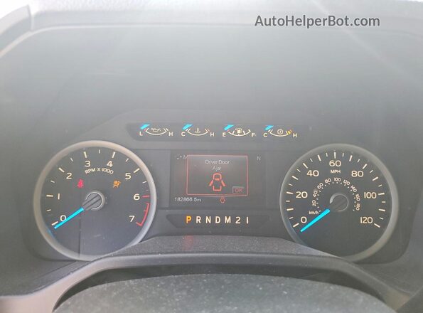 1FTEW1EF9GFC38556 2016 FORD F150 Белый Вид щитка приборов
