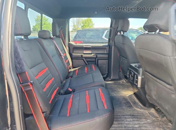 1FTEW1EG2GFC15712 2016 FORD F150 Black Widok tylnych siedzeń