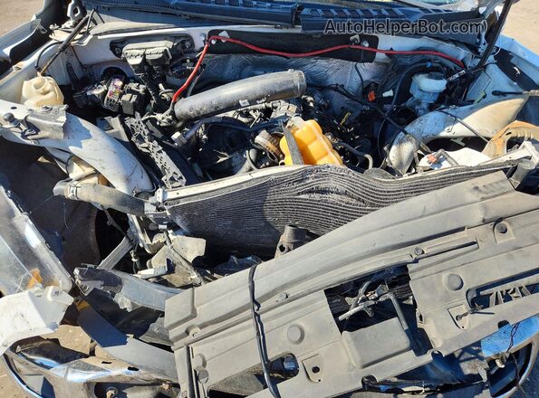 1FTEW1EG3GFA73256 2016 FORD F150 White Widok wnętrza z tyłu