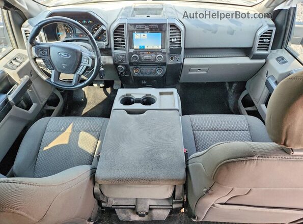 1FTEW1EG5HFC57809 2017 FORD F150 Серый Вид панели приборов
