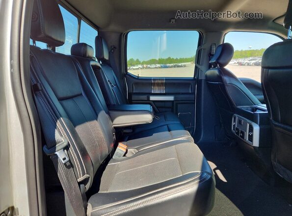 1FTEW1EG5JFD32188 2018 FORD F150 Серебряный Вид задних сидений