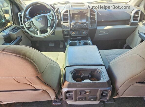 1FTEW1EG6HFC87580 2017 FORD F150 Silver Widok deski rozdzielczej
