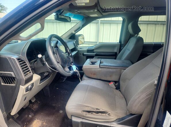 1FTEW1EG7HKC89121 2017 FORD F150 Черный Вид салона спереди