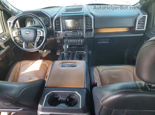 1FTEW1EG8HFC01363 2017 FORD F150 Gold Widok deski rozdzielczej