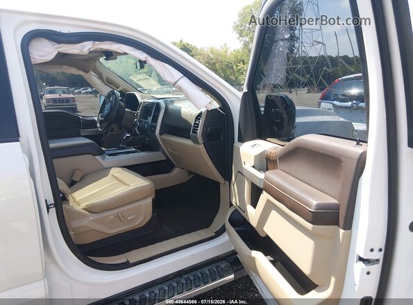 1FTEW1EG8JFB96901 2018 FORD F150 White Вид салону спереду