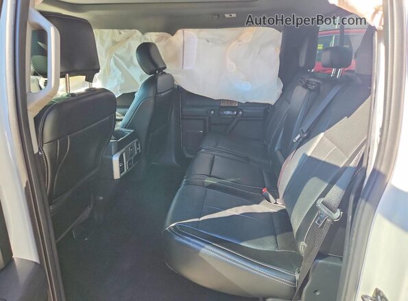 1FTEW1EGXJKC67197 2018 FORD F150 White Widok tylnych siedzeń