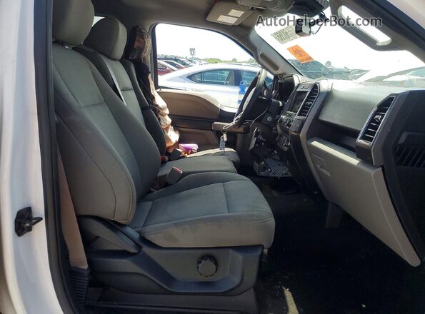 1FTEW1EP1LKE45792 2020 FORD F150 White Вид салону спереду