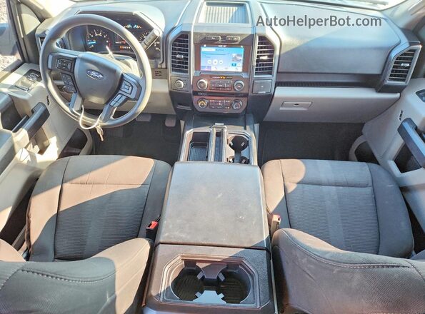 1FTEW1EP2JFB93735 2018 FORD F150 Серебряный Вид панели приборов