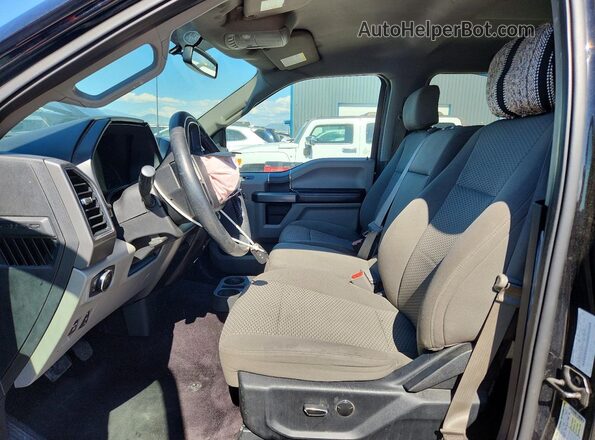 1FTEW1EP3HKC87513 2017 FORD F150 Черный Вид салона спереди