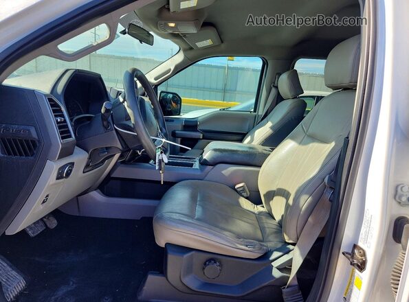 1FTEW1EP3JKF27326 2018 FORD F150 Белый Вид салона спереди