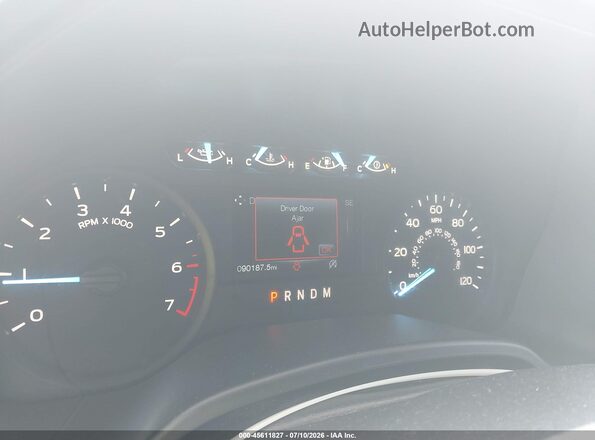 1FTEW1EP3KKE97682 2019 FORD F150 Красный Вид задних сидений