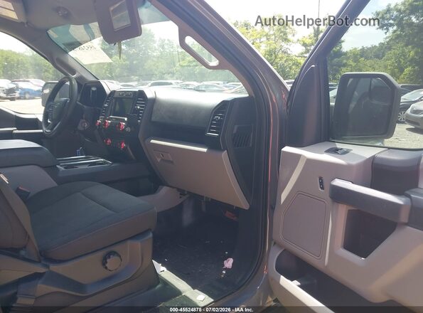 1FTEW1EP4JFB65631 2018 FORD F150 Gray Вид салону спереду