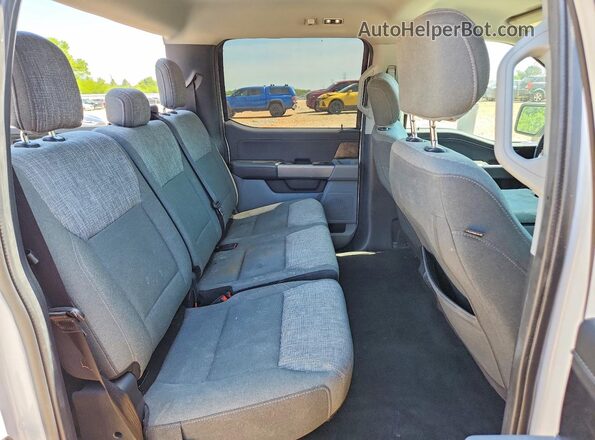 1FTEW1EP5MKD89146 2021 FORD F150 White Widok tylnych siedzeń