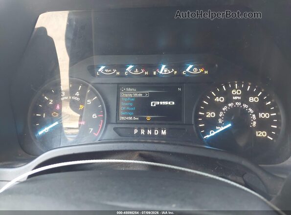 1FTEW1EP6JFB81118 2018 FORD F150 Purple Widok tylnych siedzeń