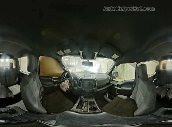1FTEW1EP7HFB28552 2017 FORD F150 Silver Widok wnętrza 360 stopni