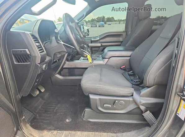 1FTEW1EP7JFD32936 2018 FORD F150 Gray Widok wnętrza z przodu
