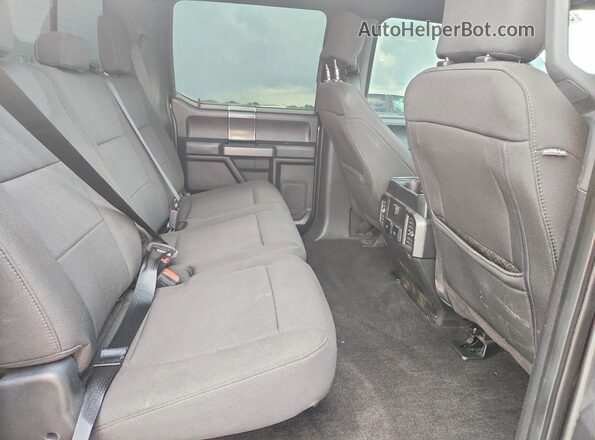 1FTEW1EP7JFD32936 2018 FORD F150 Gray Widok tylnych siedzeń