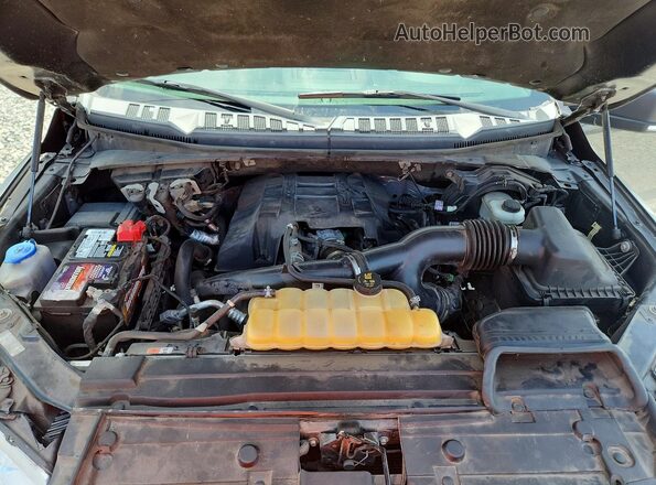 1FTEW1EP7JFD32936 2018 FORD F150 Gray Widok wnętrza z tyłu