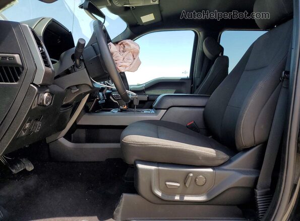 1FTEW1EP8LFC50345 2020 FORD F150 Black Widok wnętrza z przodu