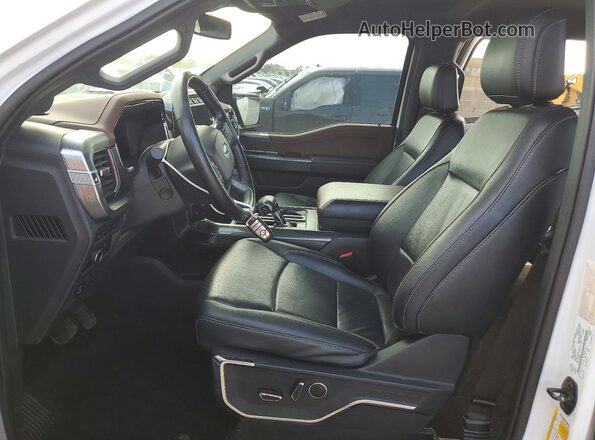 1FTEW1EP8NFA37284 2022 FORD F150 White Widok wnętrza z przodu