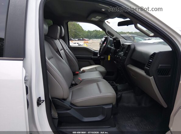 1FTEW1EP9KFC29972 2019 FORD F150 Белый Вид салона спереди