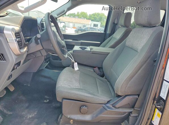 1FTEW1EPXPFB85861 2023 FORD F150 Black Front interior view