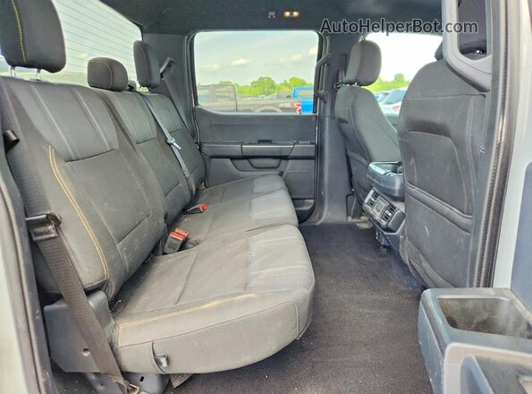 1FTEW2KP2RKD85217 2024 FORD F150 Gray Widok tylnych siedzeń