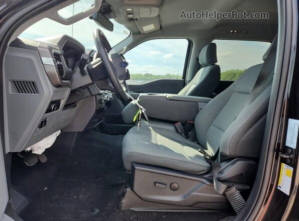 1FTEW3LP0RKD93370 2024 FORD F150 Black Widok wnętrza z przodu