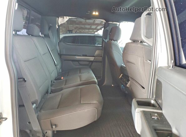 1FTEW3LP5RFC08352 2024 FORD F150 Gray Widok tylnych siedzeń