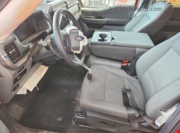 1FTEW3LP8SKF14670 2025 FORD F150 Red წინა სალონის ხედი