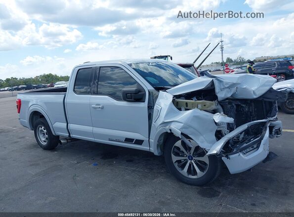 1FTEX1C51NKE25348 2022 FORD F150 Белый Панорамный вид салона 360°