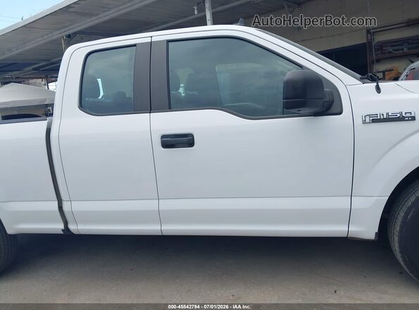 1FTEX1C57LKE07398 2020 FORD F150 White Rear interior view