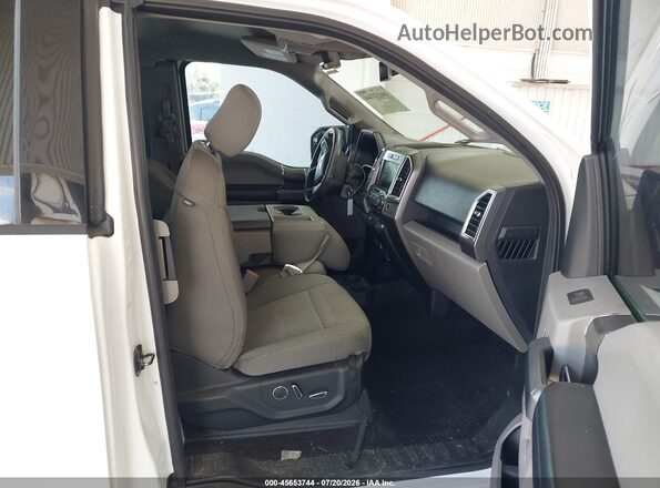 1FTEX1C85GFA08675 2016 FORD F150 White Вид салону спереду
