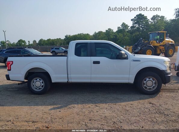 1FTEX1C85GFC32755 2016 FORD F150 White Rear interior view