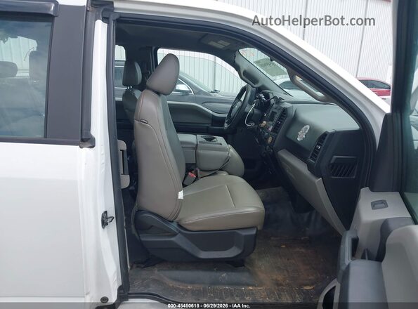 1FTEX1C87GFA07575 2016 FORD F150 White Vista interior delantera