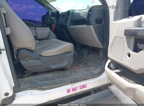 1FTEX1C87HKC72523 2017 FORD F150 White Front interior view