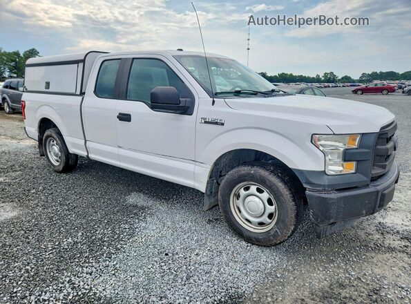 1FTEX1C89HKD20068 2017 FORD F150 White Front right