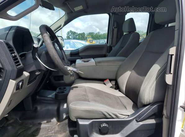 1FTEX1C89HKD20068 2017 FORD F150 White Front interior view