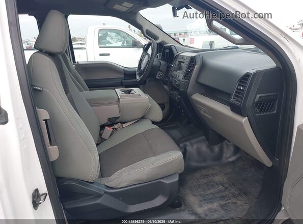 1FTEX1C89HKE26858 2017 FORD F150 White Вид салону спереду