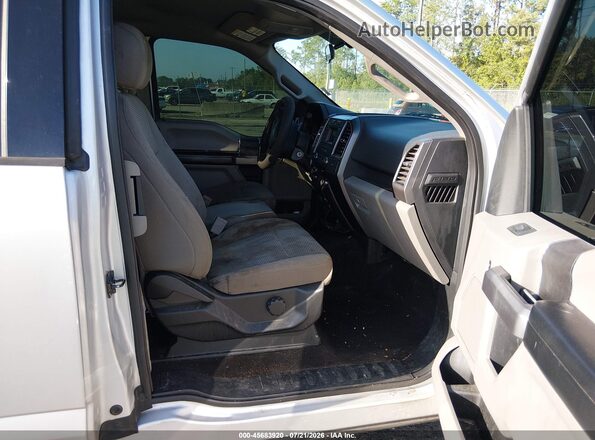 1FTEX1CB3JKG08735 2018 FORD F150 Silver Vista interior delantera